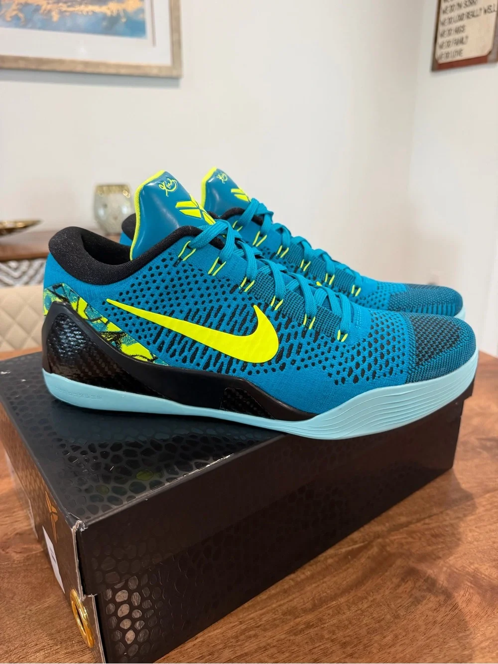 Nike Kobe IX Elite Low Protro, sneakers size 12M/13.5W BNIB